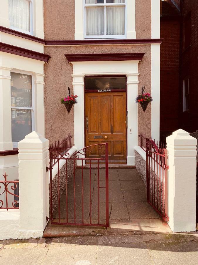 7 Llewelyn Avenue Apartment Ландъндо Екстериор снимка